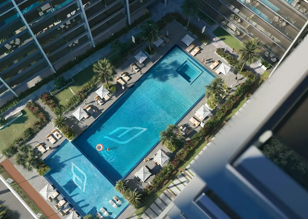 imgi_5_ghost_swimming_pool